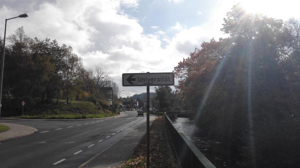 来到伊尔梅瑙工业大学