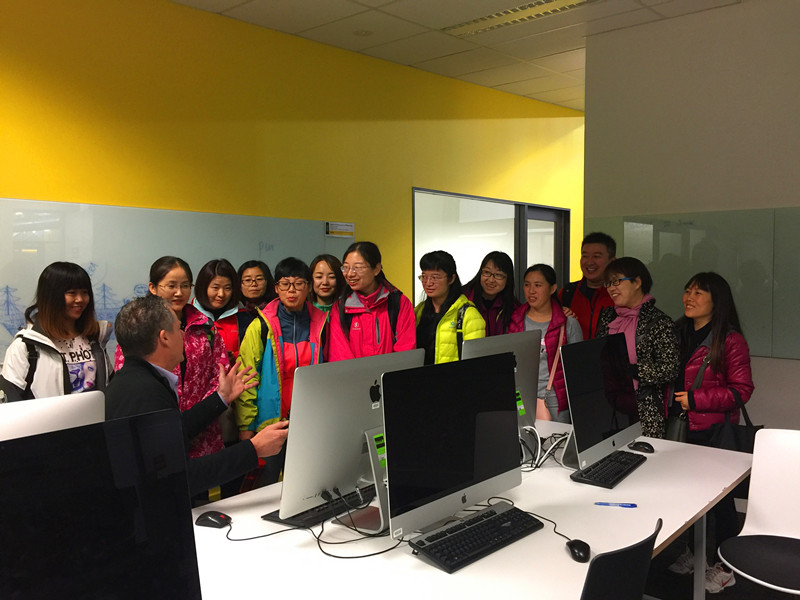 我院教师参观怀卡托理工学院教育教学设施